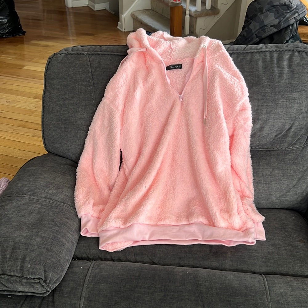 Pink soft oversized sweatshirt size XL.